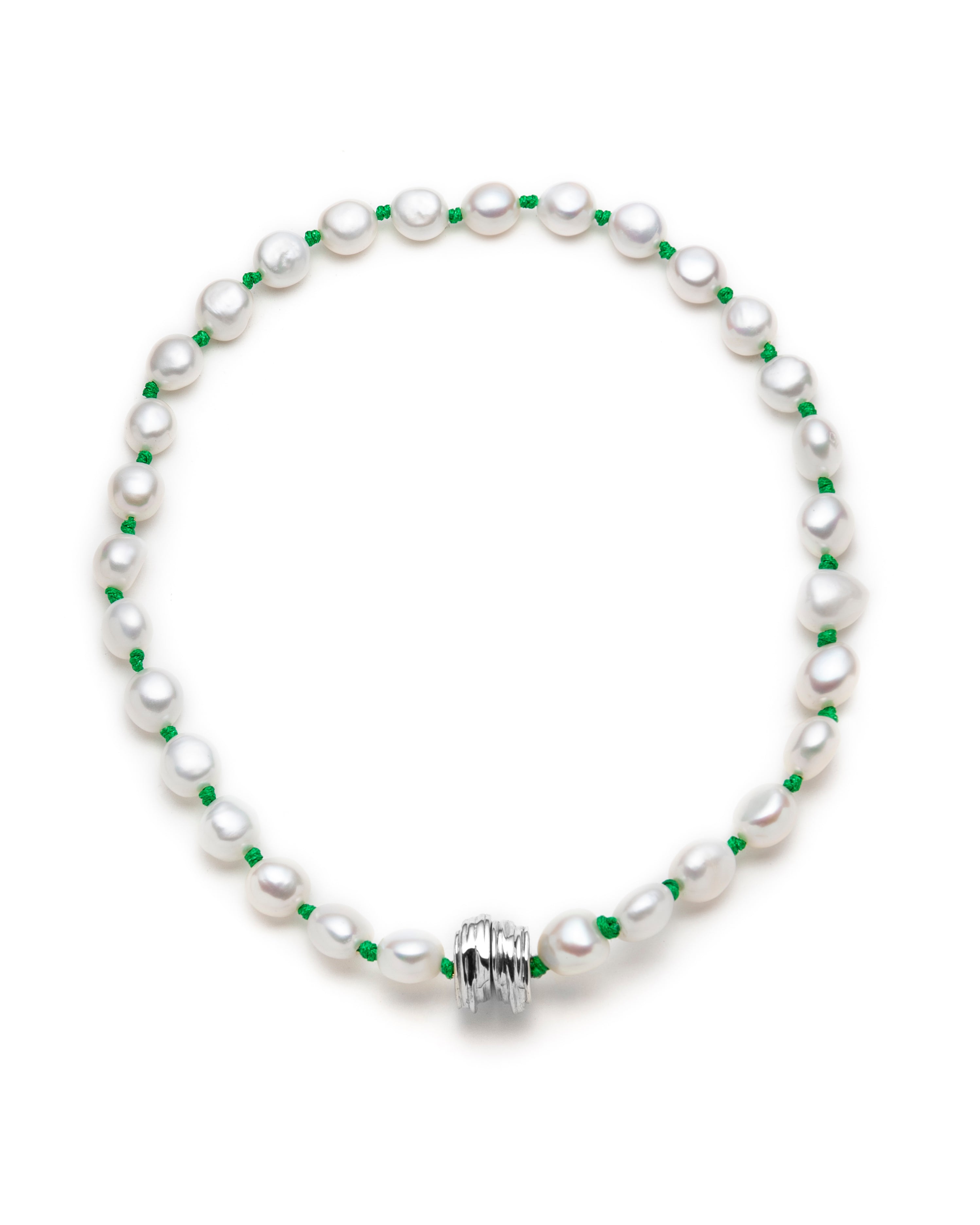 Collier New York d'- Un Bijou Unique et Élégant